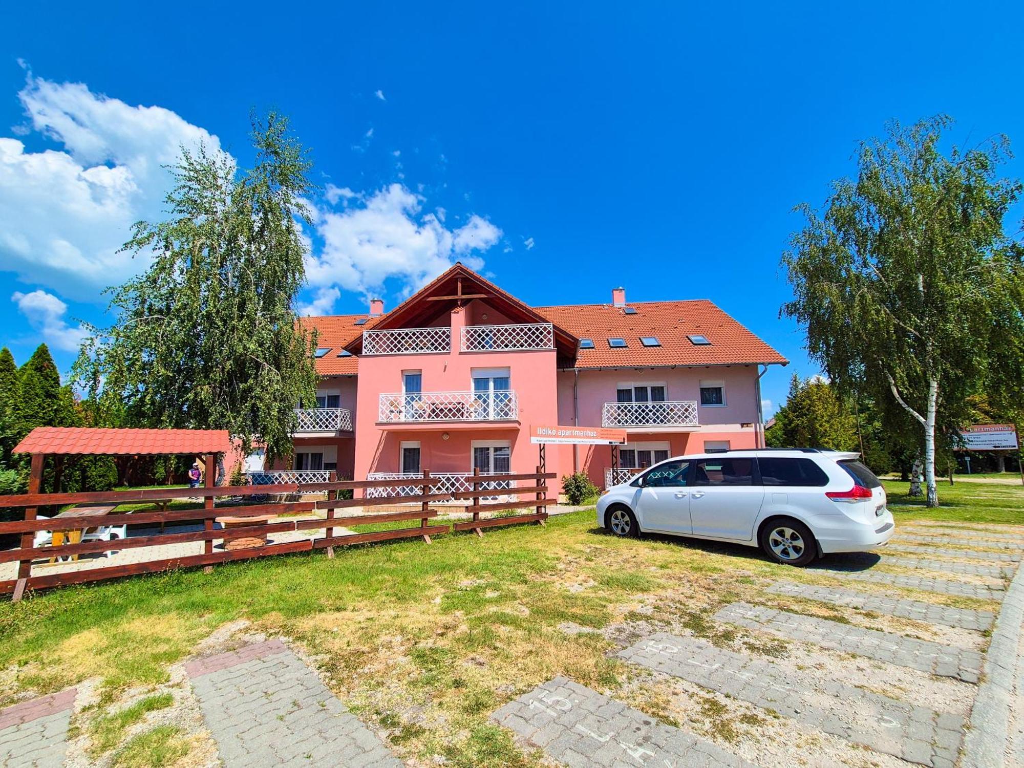 זמראדי Ildiko Apartmanhaz מראה חיצוני תמונה